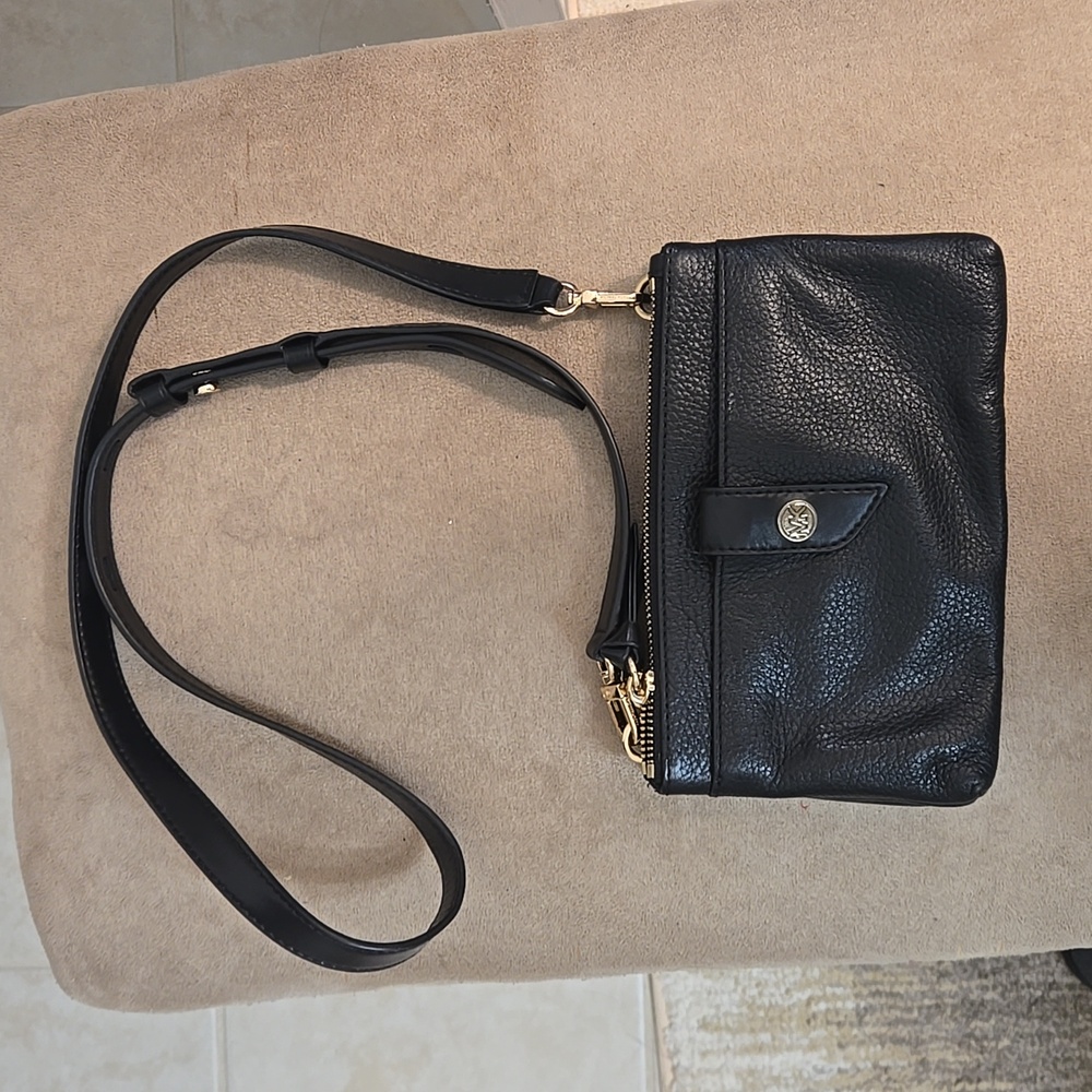 MICHAEL KORS MK Crossbody Black Bag Purse